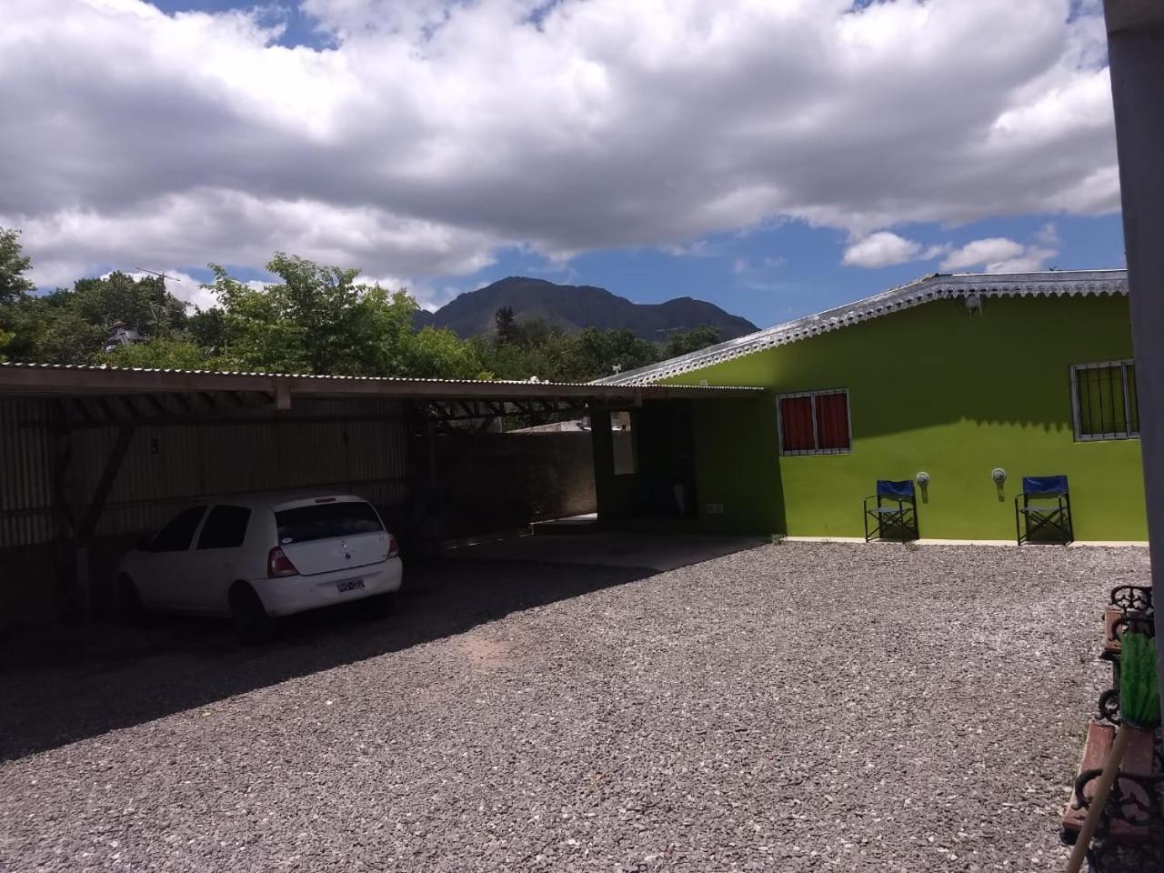 كابيلا ديل مونتي Hostal Tabak المظهر الخارجي الصورة